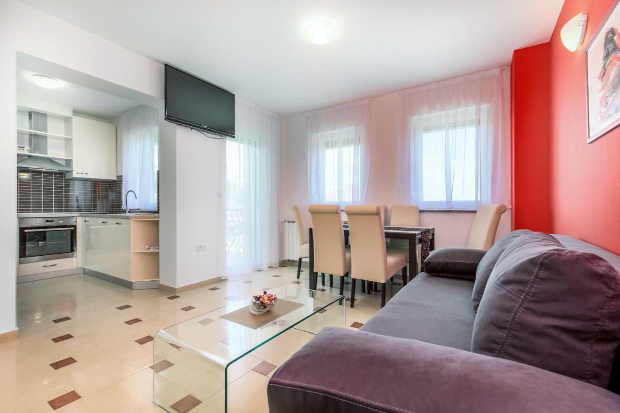 Luxury Apartments Kostrena With Pool Εξωτερικό φωτογραφία
