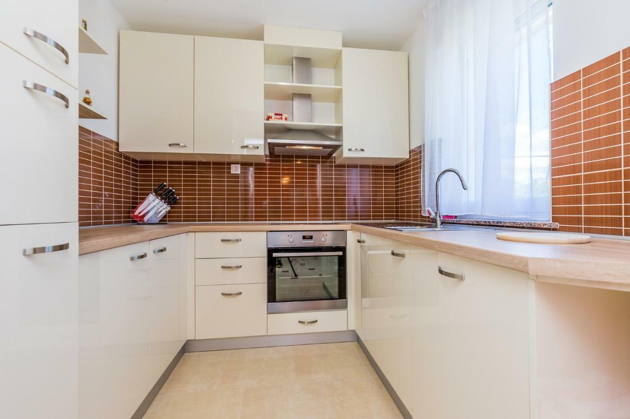 Luxury Apartments Kostrena With Pool Εξωτερικό φωτογραφία