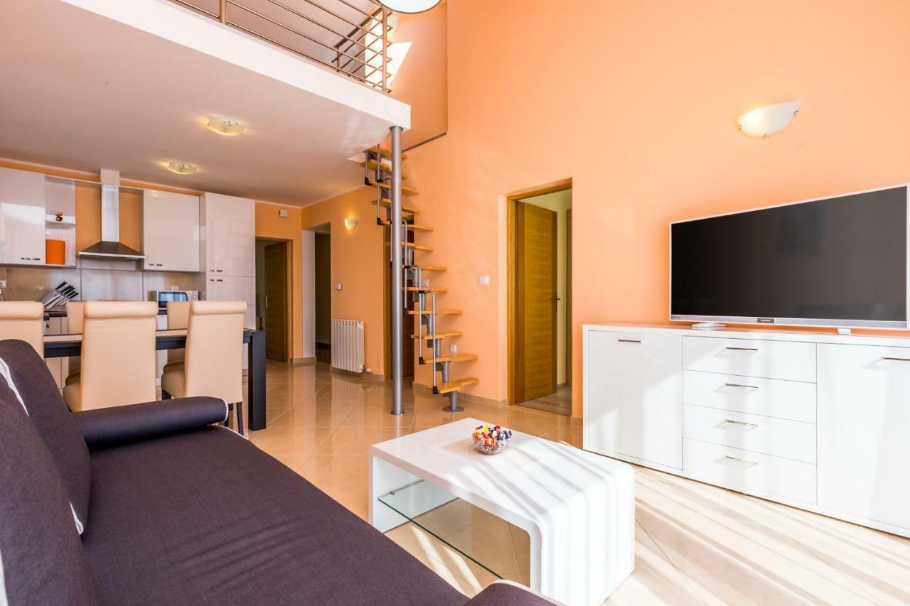 Luxury Apartments Kostrena With Pool Εξωτερικό φωτογραφία