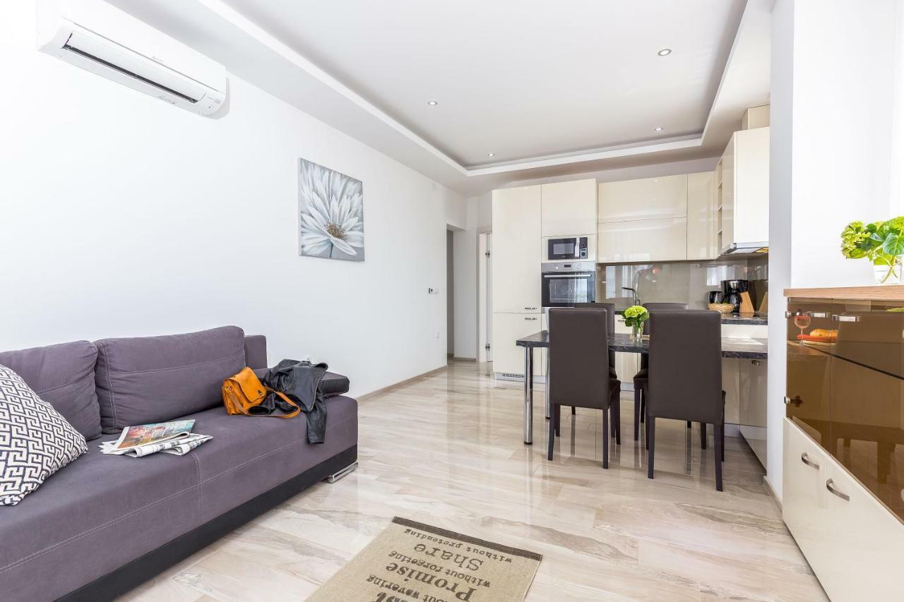 Luxury Apartments Kostrena With Pool Εξωτερικό φωτογραφία