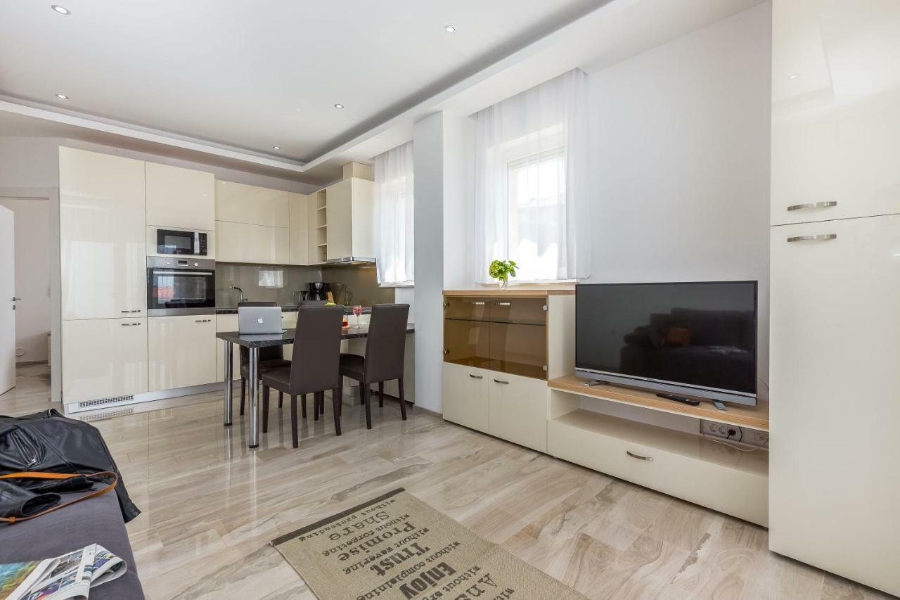 Luxury Apartments Kostrena With Pool Εξωτερικό φωτογραφία