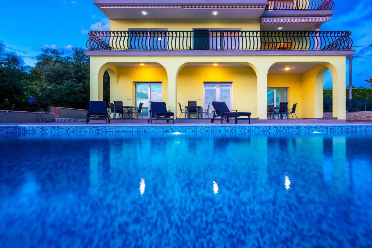 Luxury Apartments Kostrena With Pool Εξωτερικό φωτογραφία