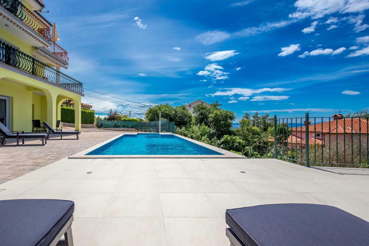 Luxury Apartments Kostrena With Pool Εξωτερικό φωτογραφία