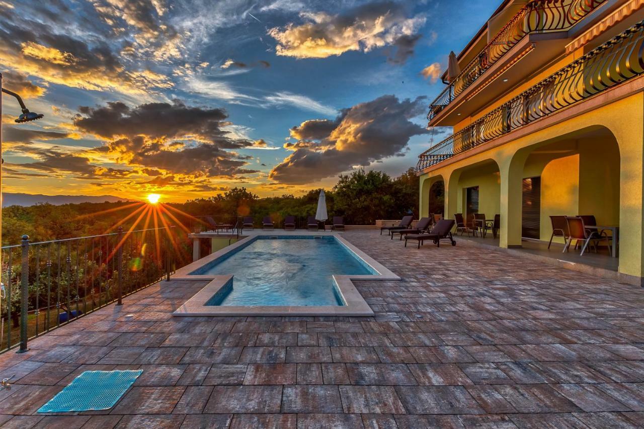 Luxury Apartments Kostrena With Pool Εξωτερικό φωτογραφία