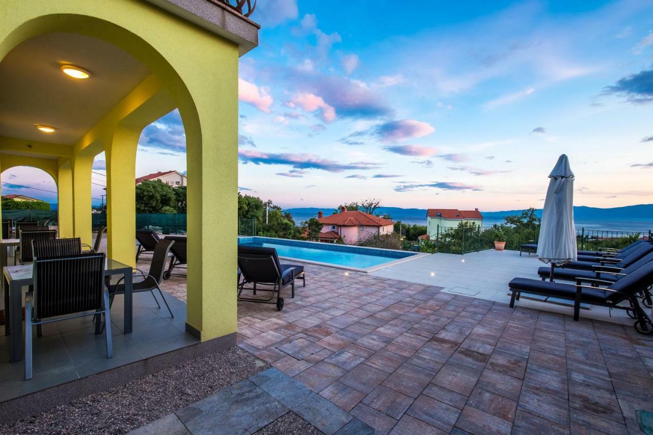 Luxury Apartments Kostrena With Pool Εξωτερικό φωτογραφία