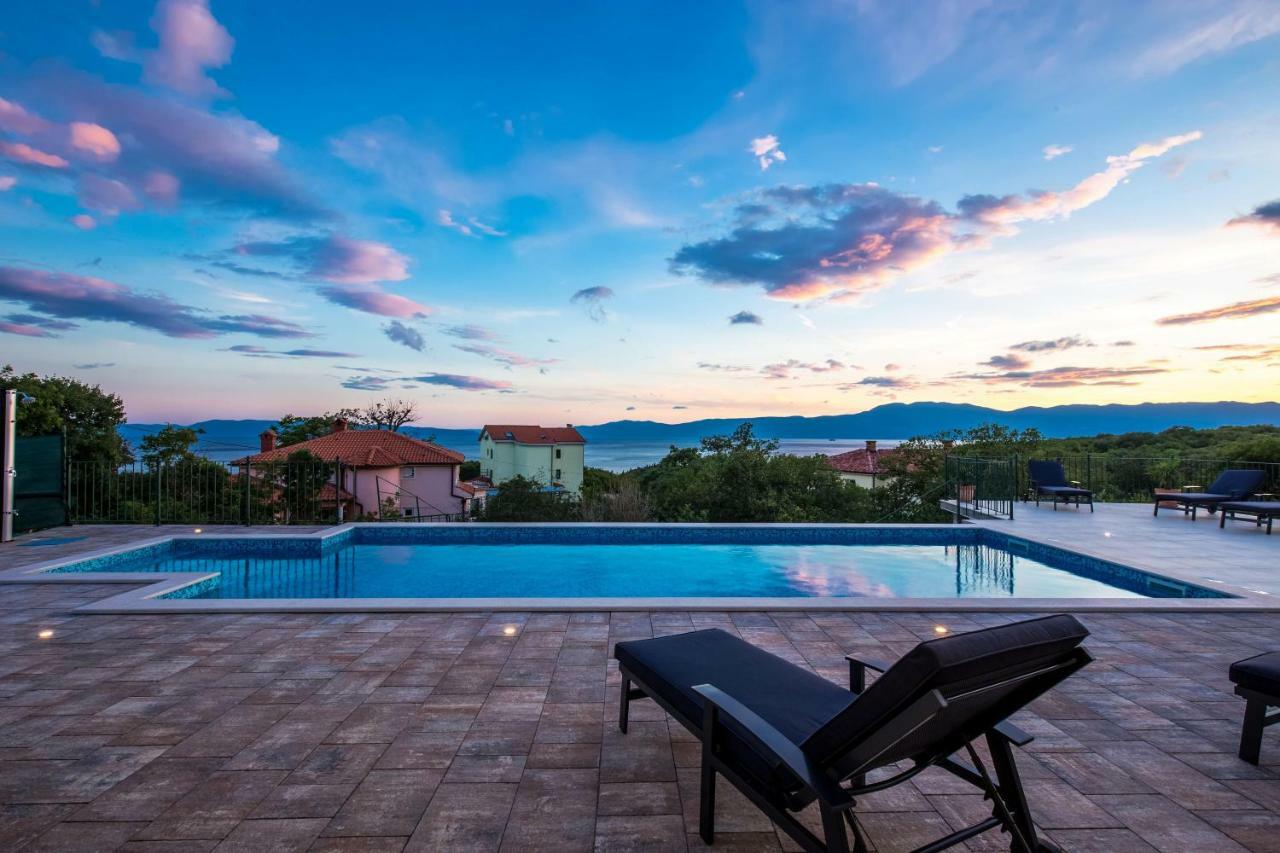 Luxury Apartments Kostrena With Pool Εξωτερικό φωτογραφία