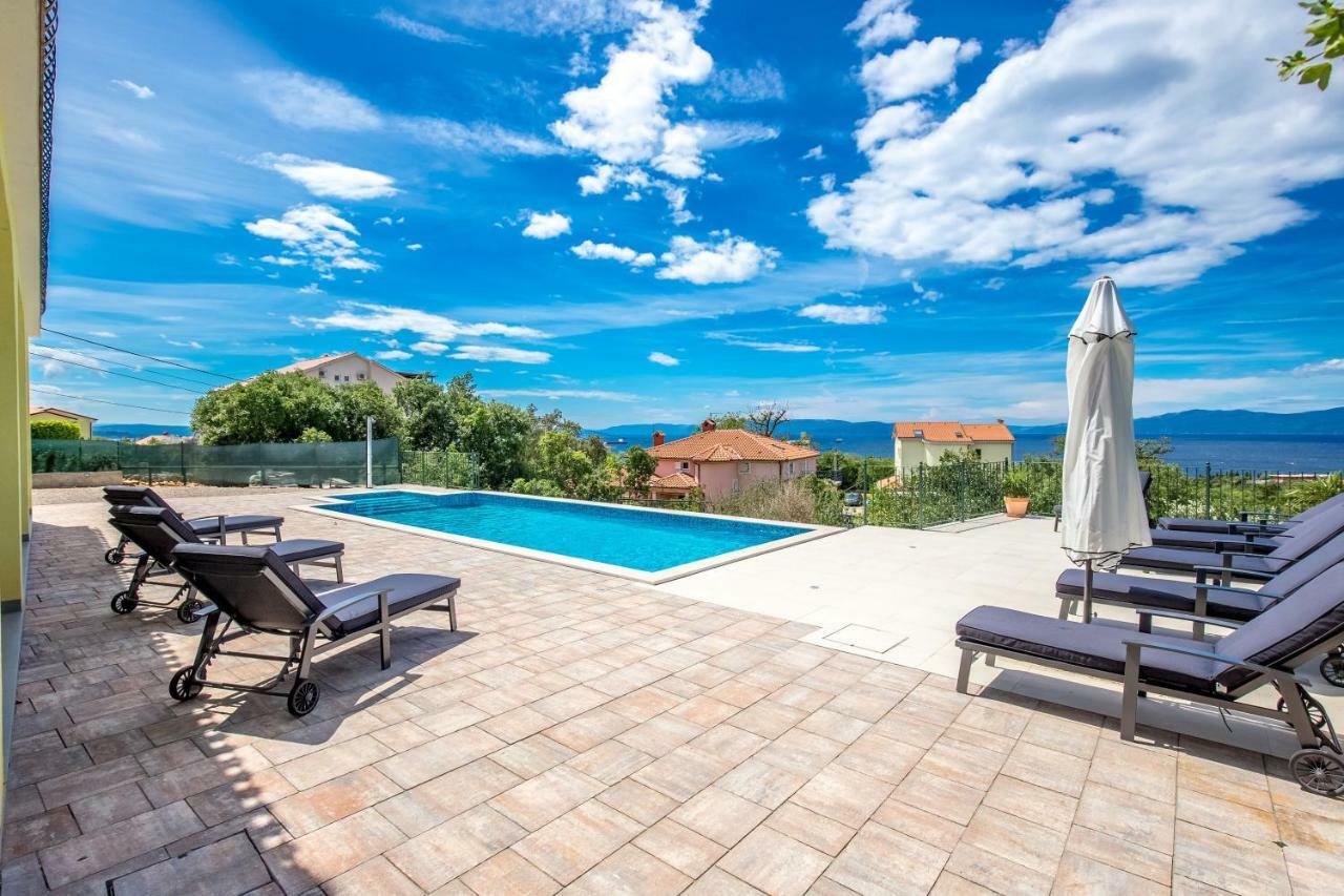 Luxury Apartments Kostrena With Pool Εξωτερικό φωτογραφία